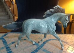 Creata Thoroughbred Model Horse