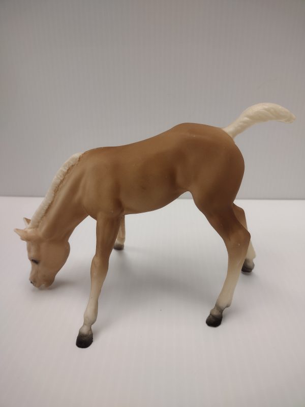 Pretty Pale Palomino Grazing Foal Vintage Model - Breyer Horses For Sale