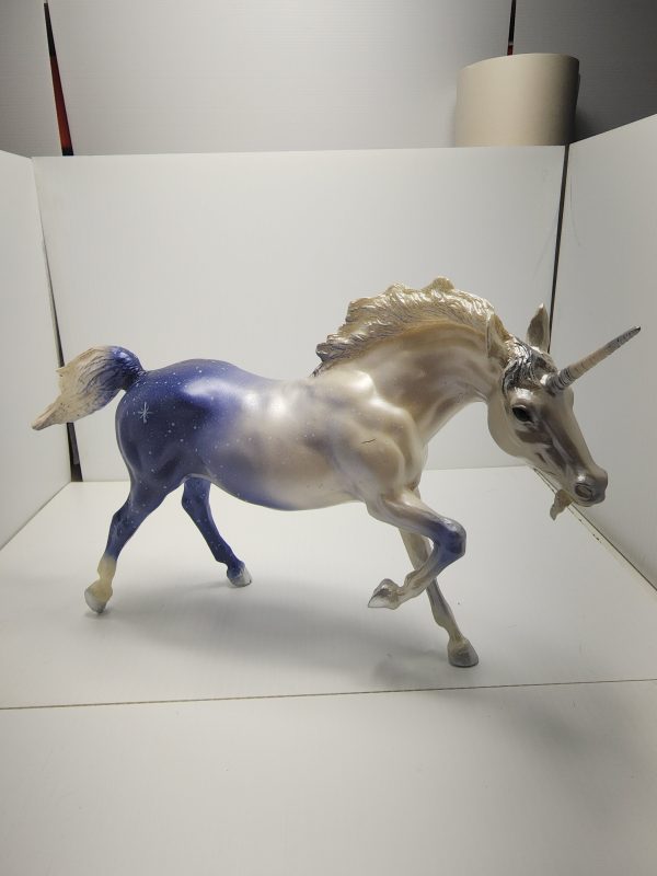 Breyer Unicorn Stardust in a Silver and Midnight Blue Pearlescent Finish