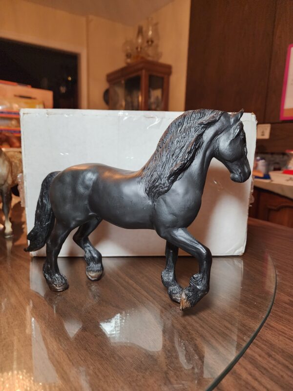 Breyer Friesian Model #485, released from 1992-1995, Vintage, Brown Hooves